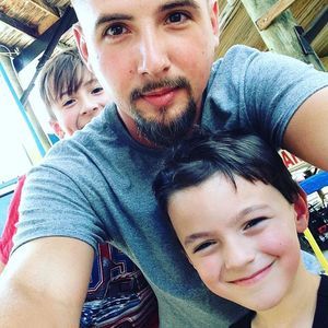 Meet your Posher, Lee